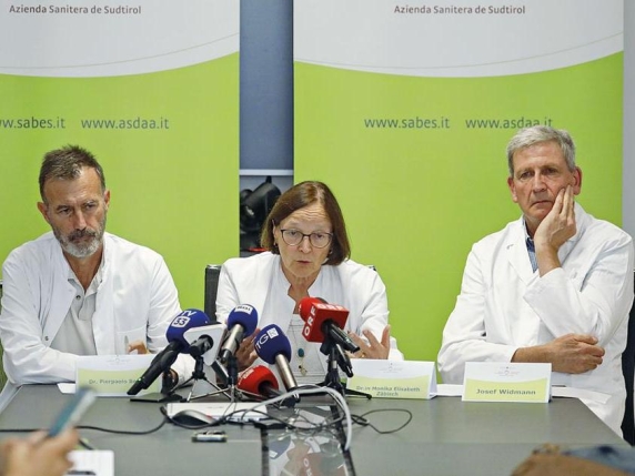 Bolzano, neonati morti per infezione batterica in ospedale: i parti a rischio dirottati a Trento. Corriere della Sera. 7 Bolzano: Neonati morti per batterio Serratia. Accertamenti e parti dirottati