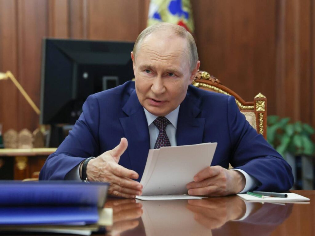 Putin accerchiato mischia le carte. Accordo nucleare il passo per la pace. Il Giornale. 5 Putin e il vertice nucleare con Trump: svolta nella crisi ucraina?