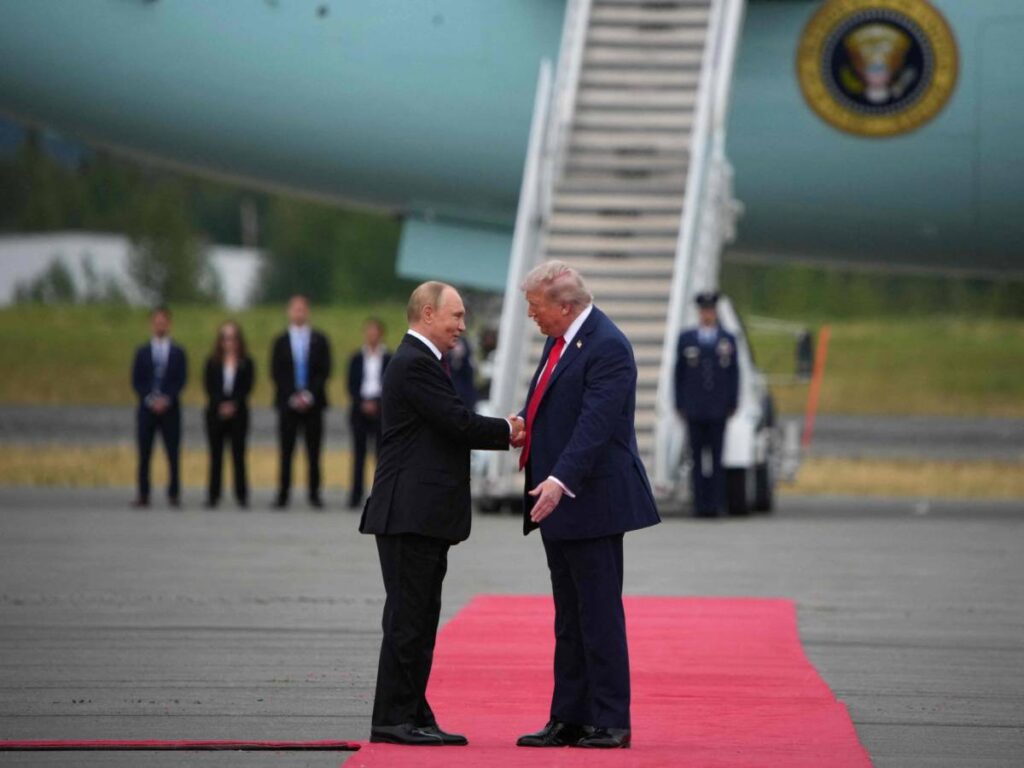 Vertice all’ombra degli imperi: così Trump e Putin ridisegnano il mondo. Il Giornale. 2 Trump-Putin, vertice in Alaska: nuove strategie sulla guerra Ucraina