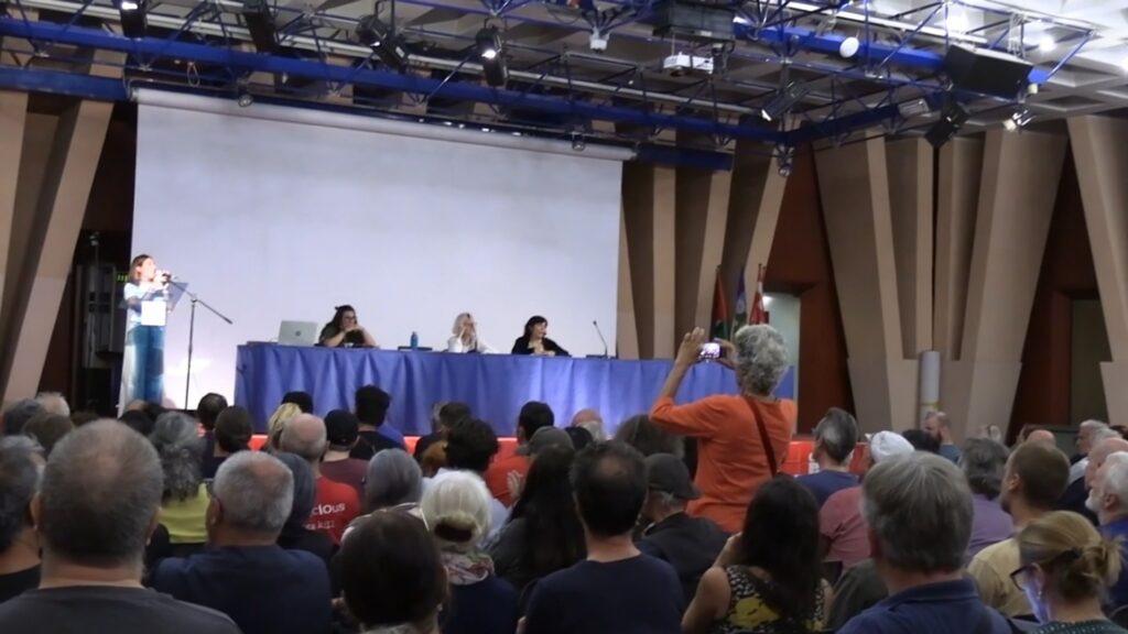 Assemblea per il Leoncavallo alla Camera del lavoro di Milano: Vogliamo una città democratica e antifascista. Il Fatto Quotidiano. 2 Leoncavallo Milano: manifestazione antifascista e assemblea pubblica