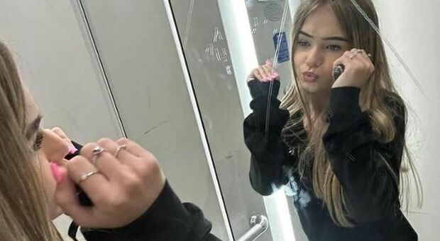 Aurora Tila, la 15enne caduta dal balcone. L'ex fidanzato in carcere tradito dal compagno di cella: «Mi ha confessato di averla uccisa». Il Messaggero. 9 Aurora Tila: nuova svolta nel processo per la caduta dal balcone