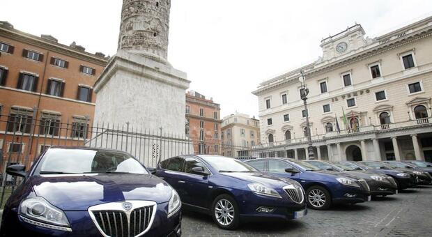 Tagli a Palazzo Chigi: stop auto blu, consulenze e spese extra nei Ministeri