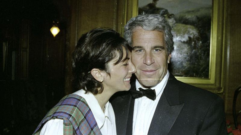 Caso Epstein, la Camera dei Rappresentanti pubblica migliaia di documenti e un video della cella. La Stampa. 7 Caso Epstein, 33.000 documenti pubblicati: scontro su Trump e la trasparenza