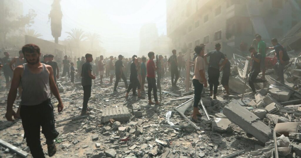 Ciò che sta succedendo a Gaza va oltre l’inimmaginabile e ci interroga. Soprattutto sull’Italia e sulla Ue. Il Fatto Quotidiano. 1 Crisi Gaza e Italia: doppio standard UE, denuncia ONU, ruolo Leonardo – Scopri di più