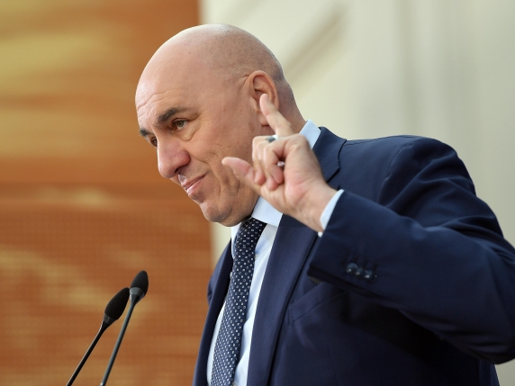 Account hackerato Crosetto: allarme cybersicurezza e nuove strategie di difesa