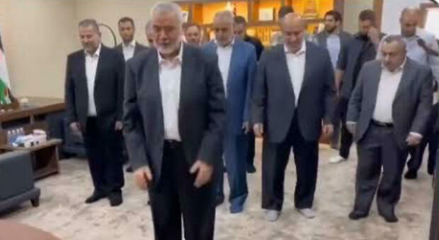 Doha, da Al-Hayya a Meshaal: giallo sui vertici di Hamas eliminati da Israele. Sono scampati all’attacco. Il Messaggero. 5 Attacco a Doha: cosa è successo ai vertici di Hamas? Tutte le ipotesi