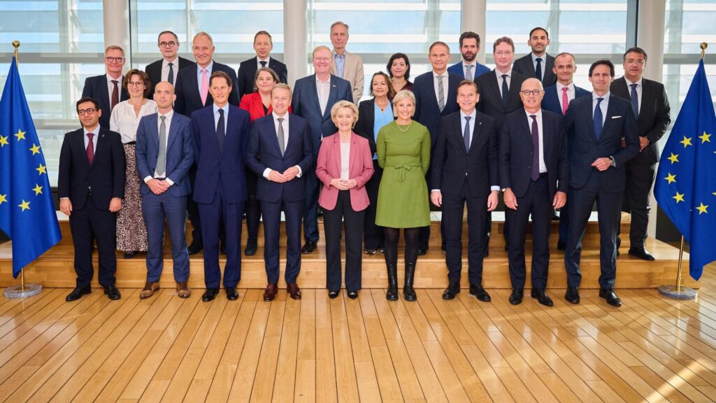 Flessibilità e difesa delle e-car: l’impegno Ue per salvare l’auto. La Repubblica. 6 Ue protegge le auto elettriche: strategie e flessibilità per salvare l’industria