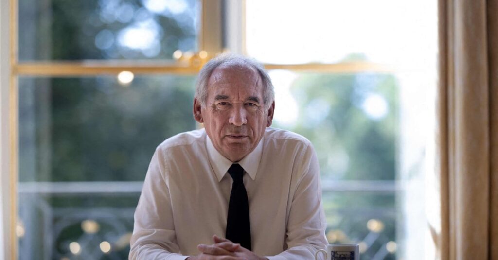 Francia, il governo Bayrou verso la sfiducia. Il Sole 24 Ore. 6 Governo Bayrou a rischio sfiducia: svolta politica in Francia