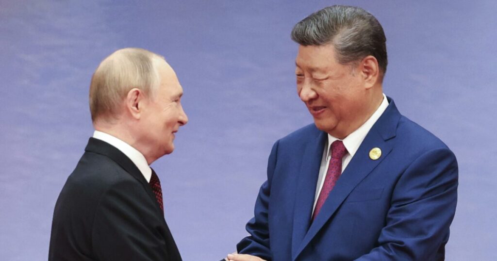 La Cina lancia la Global Governance Initiative. No ai doppi standard e all’egemonia Usa: ecco in cosa consiste. Il Fatto Quotidiano. 1 Cina sfida l’egemonia USA: ecco la Global Governance Initiative