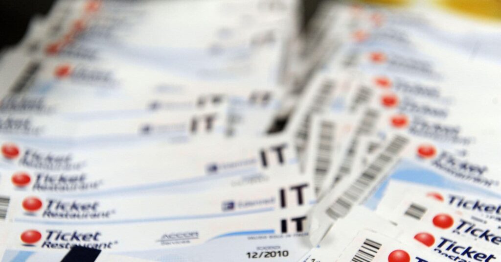 Crisi governo Francia: stop riforma buoni pasto, crollo Edenred e Pluxee