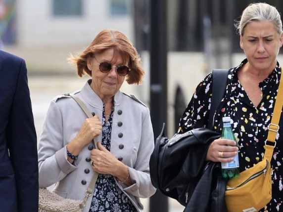 Caso Pelicot: accuse, silenzi e una famiglia distrutta - la testimonianza di Caroline