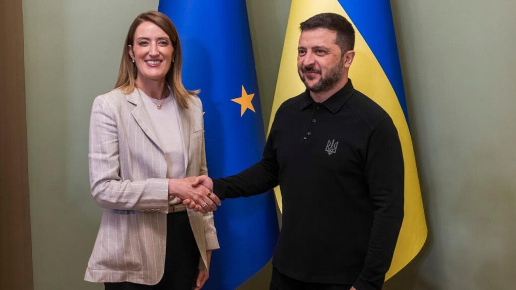 La Ue a Kiev: Non camminerete mai soli. La Repubblica. 6 Morto a Milano il fotografo Rebuzzini: ipotesi omicidio, indagini in corso