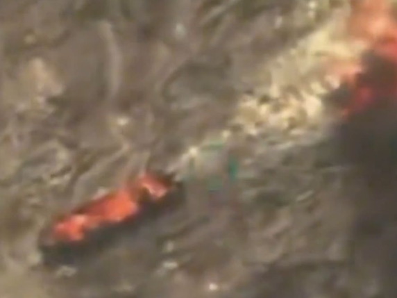 Nuovo raid Usa al largo del Venezuela: missili su un battello di presunti trafficanti. Corriere della Sera. 10 Raid Usa in Venezuela: nuove tensioni e strategie militari nel Sud America