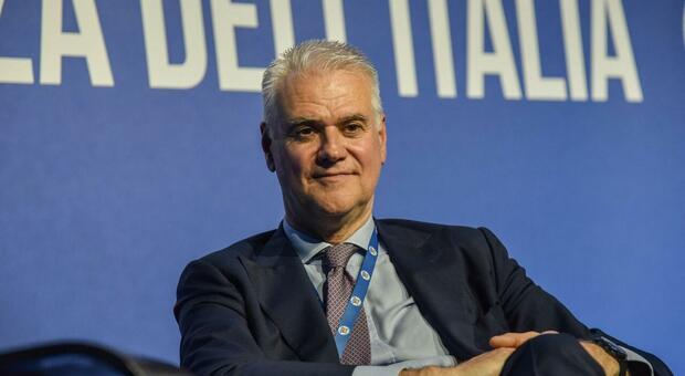 Aumenti per pochi: tetto stipendi dirigenti PA a 360mila euro, ecco chi vince