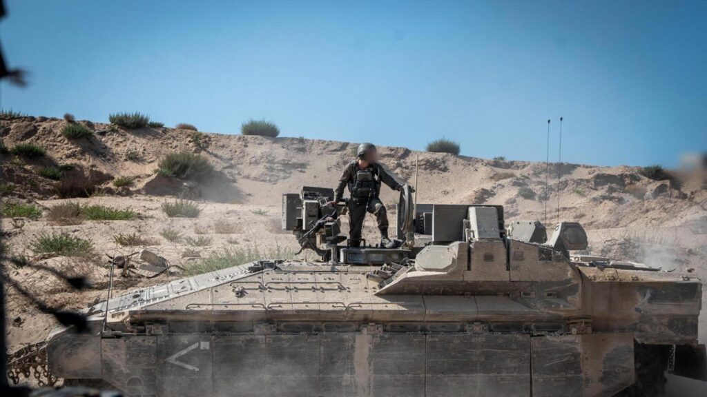 Israele assalta Gaza: raid, tank e cento morti nell’attacco finale