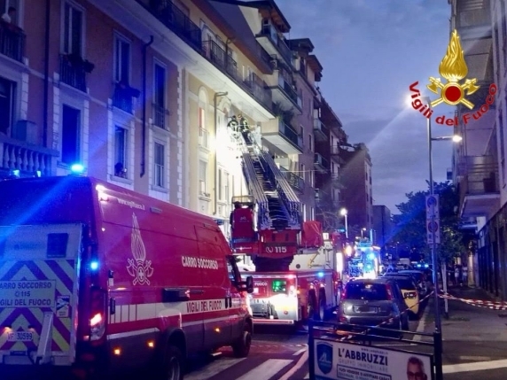 Omicidio a Sesto San Giovanni: tre arresti dopo trenta coltellate e incendio